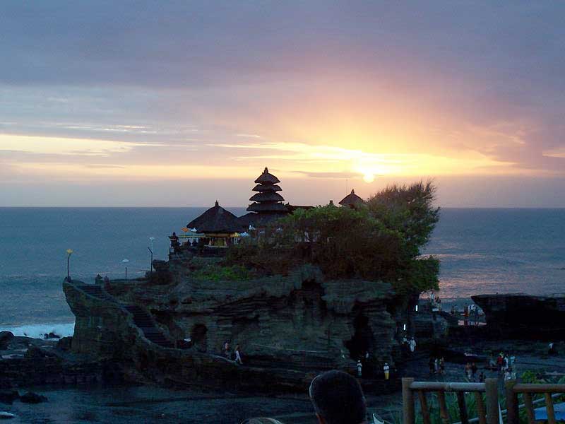 Place to go for holiday: Sunset at Pura Tanah Lot