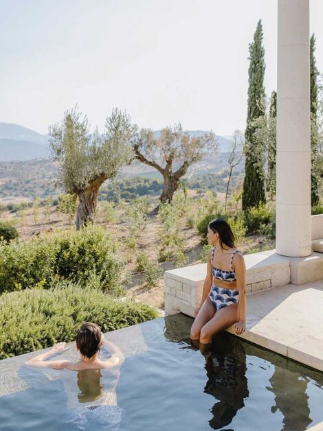 Traveling couples enjoying an Early Moon getaway 