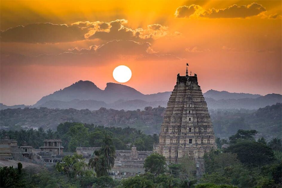 Hampi Tour Packages:Sunset at Virupaksha Temple