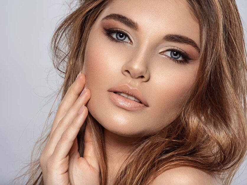 Soft-focus nude makeup with refined skin texture